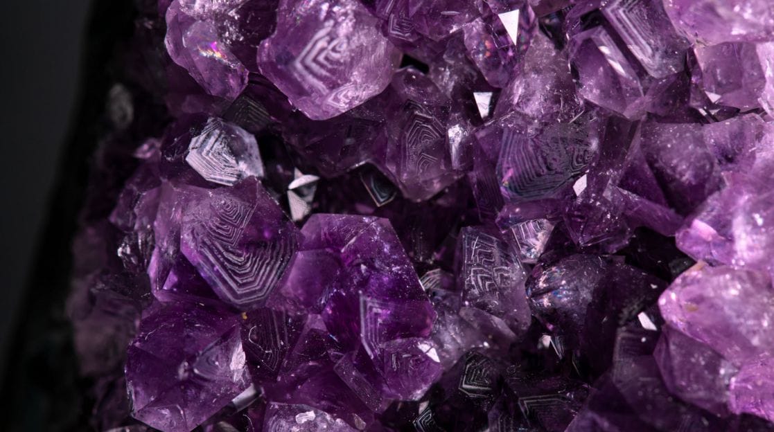 Banner Vorteile und Risiken des Amethysts
