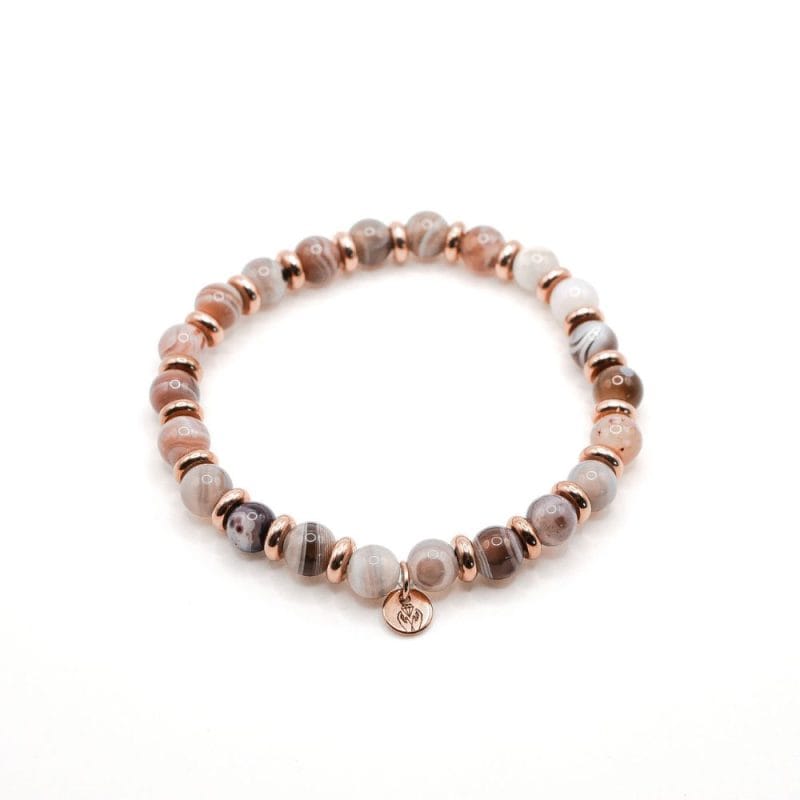 Armband Botswana-Achat Perlen Roségold weißer Hintergrund
