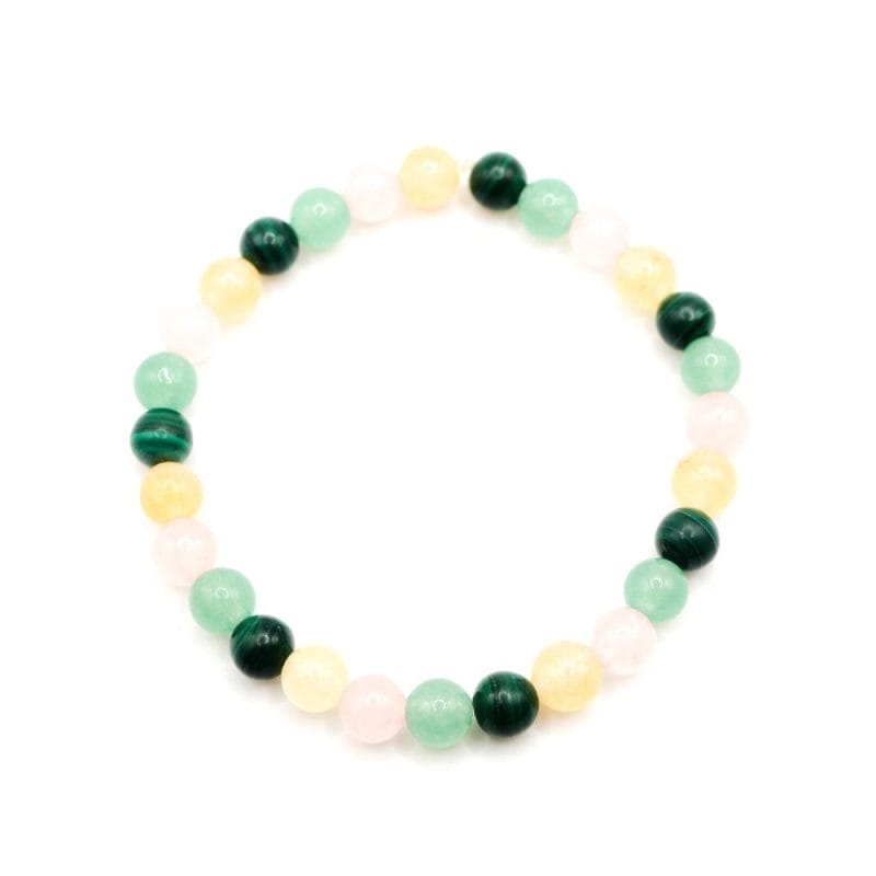 Armband Alaia mehrere Steine _ Rosenquarz - Citrin - Malachit - Grüner Aventurin weißer Hintergrund