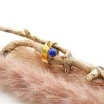 Goldener Charm-Ring Naturstein Lapislazuli