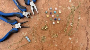 Handgefertigter Naturstein-Schmuck